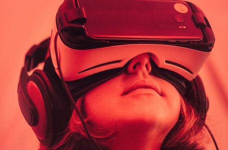 मन्त्रिमण्डल पुनर्गठन गर्दा बुहारीलाई फेरी पनि मन्त्रीमै राख्न दाहालको अडान